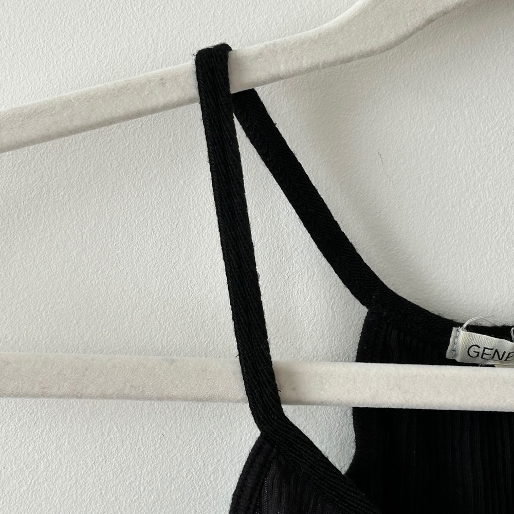 GENER R A Black Ribbed Halter Tank Top - Picture 6 of 12